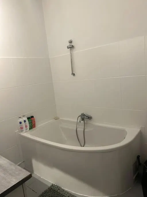 Superbe Appartement Avec Parking Gratuit Vaulx-en-Velin 0*,